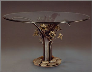 Lily Table